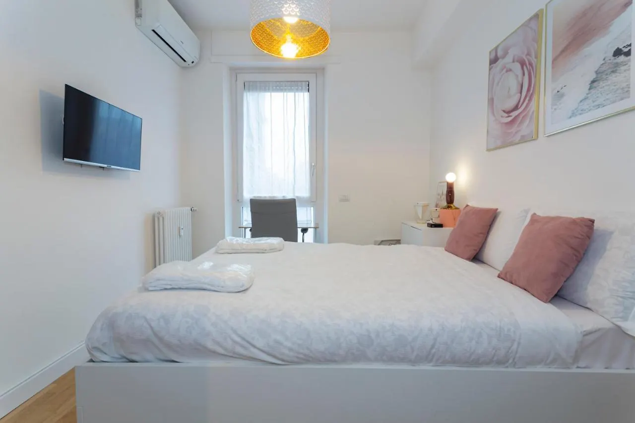 Appartement Comodo Appartamento Vicino A Stazione Centrale - Brianza Master Guest Milaan