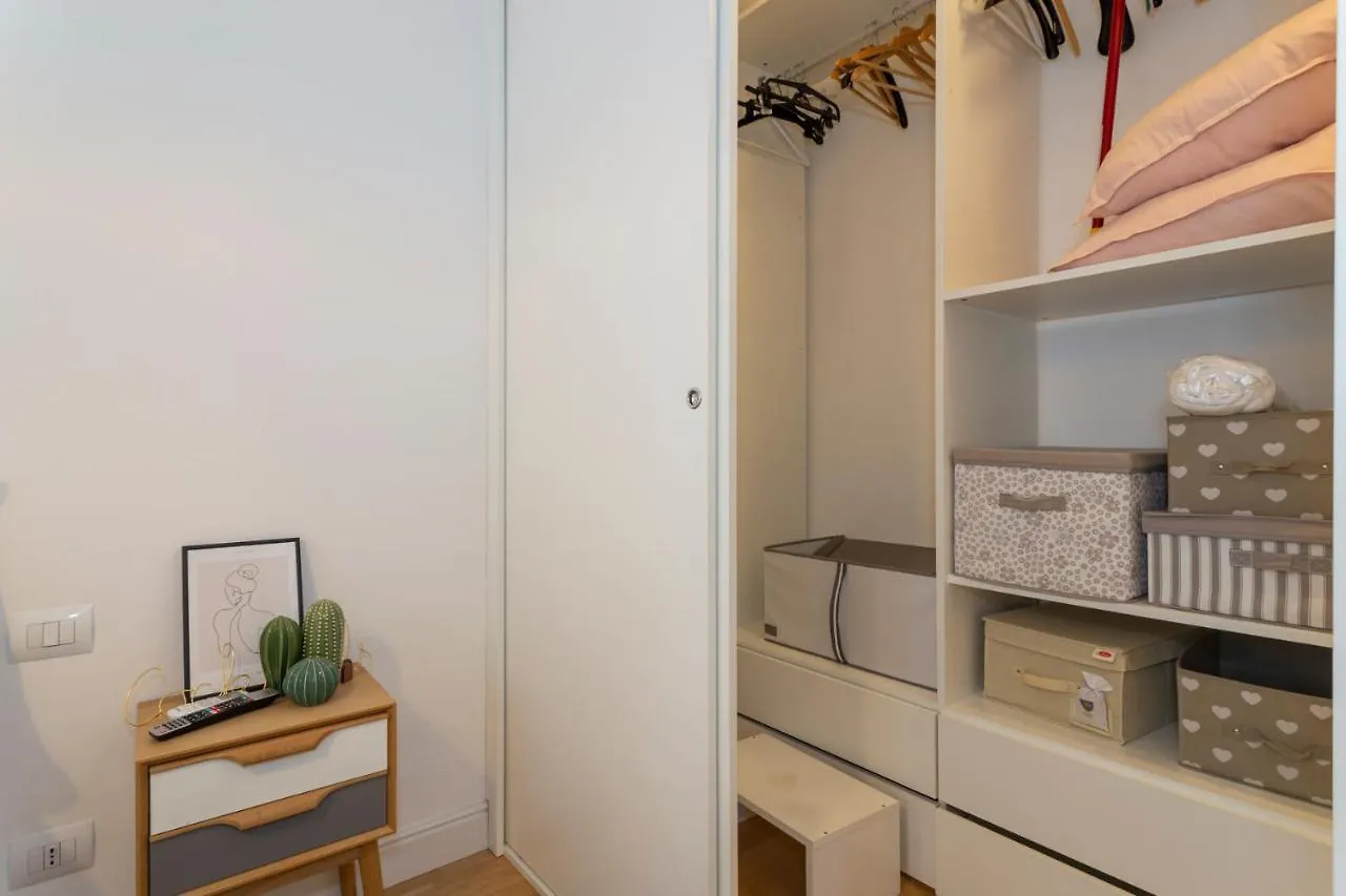 Comodo Appartamento Vicino A Stazione Centrale - Brianza Master Guest Milan Apartment