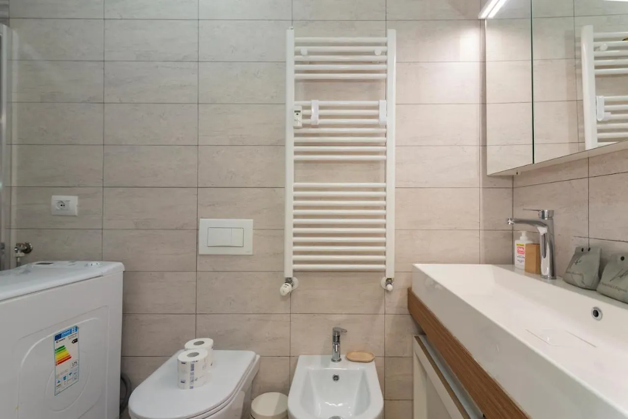 Comodo Appartamento Vicino A Stazione Centrale - Brianza Master Guest Milan Apartment